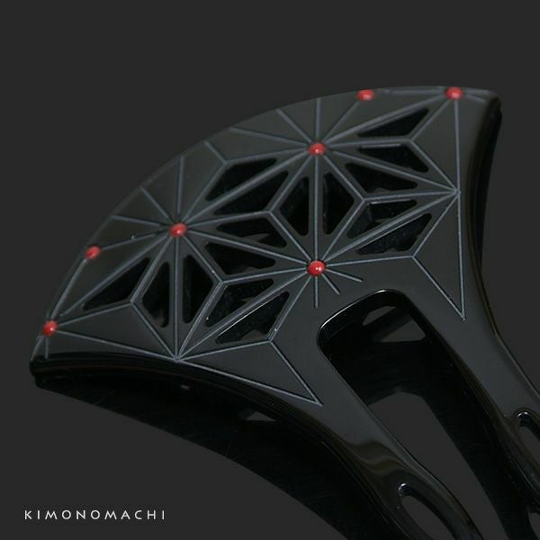 銀杏型かんざし「黒色 透かし彫り麻の葉」 イチョウ型かんざし 簪  イチョウ型かんざし （CM331 黒）