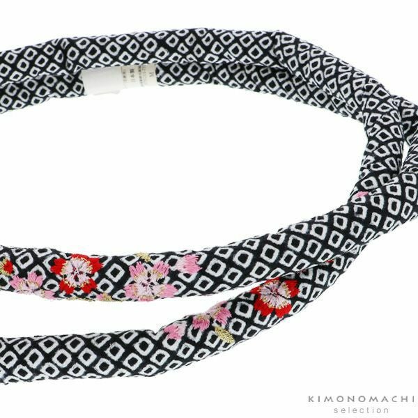 丸ぐけ帯締め「黒色　桜の刺繍」七五三に 刺繍帯締め 七五三小物 正絹絞り 正絹帯締め