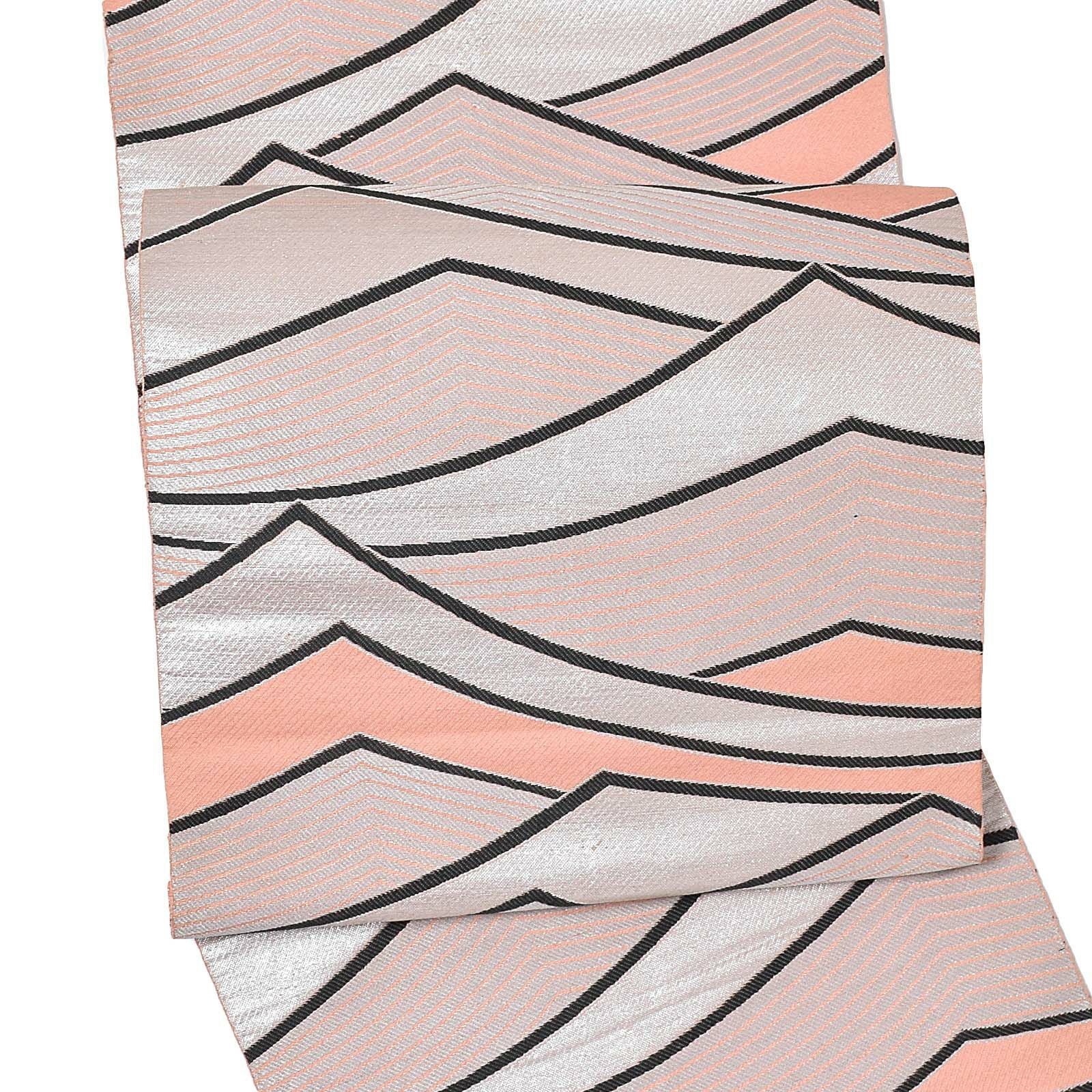 【中古品】「ピンク　裂地　幾何学」仕立て上がり 名古屋帯 六通柄 八寸