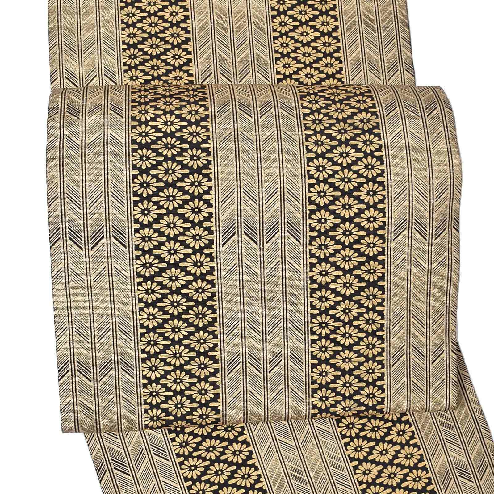 【新古品】「黒地　金　矢羽と菊の花」仕立て上がり 袋帯