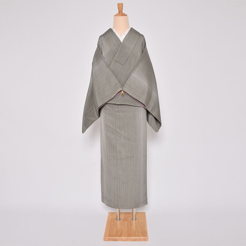 【中古品】「利休鼠　縞」仕立て上がり リサイクル着物 小紋 正絹 袷