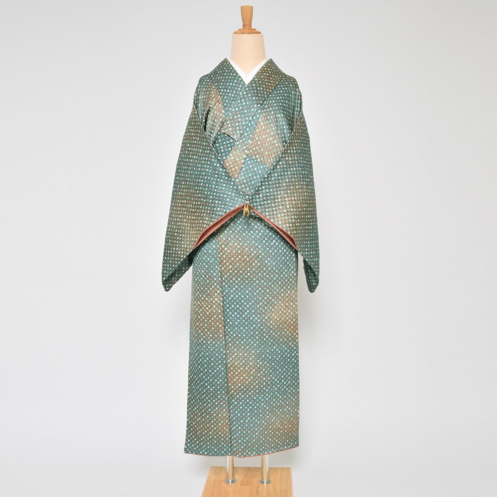中古品】仕立て上がり 袷着物 「御召茶 金茶ぼかし 絞り」 小紋 正絹
