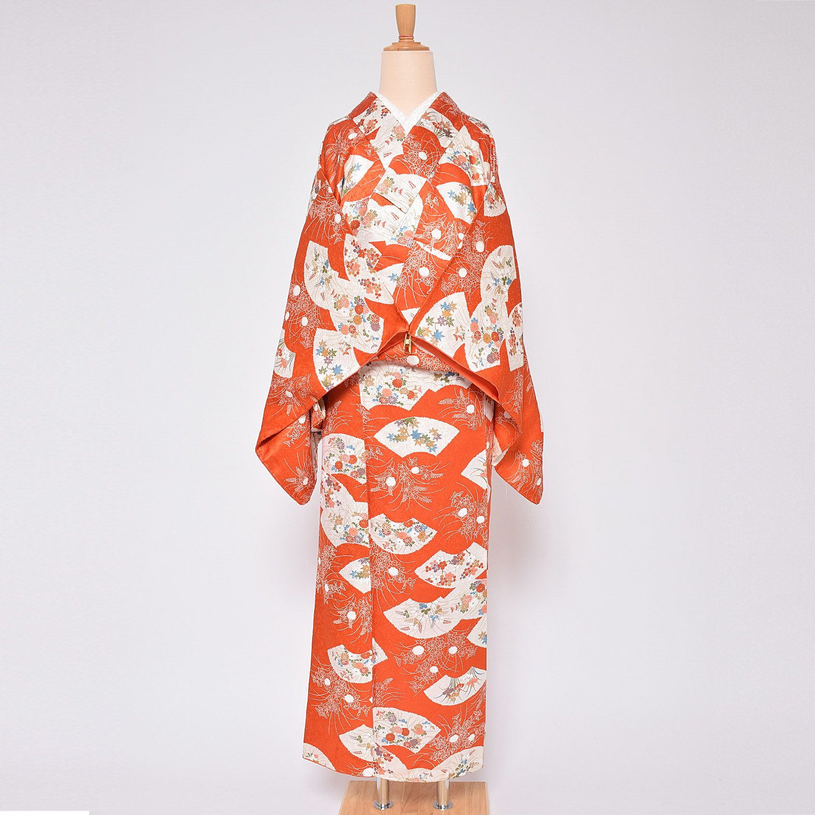 【中古品】仕立て上がり 袷着物 「朱色　扇に草花」 小紋 正絹