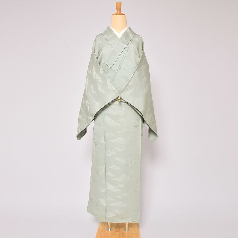 【中古品】仕立て上がり 袷着物 「白緑　霞地紋」 小紋 正絹