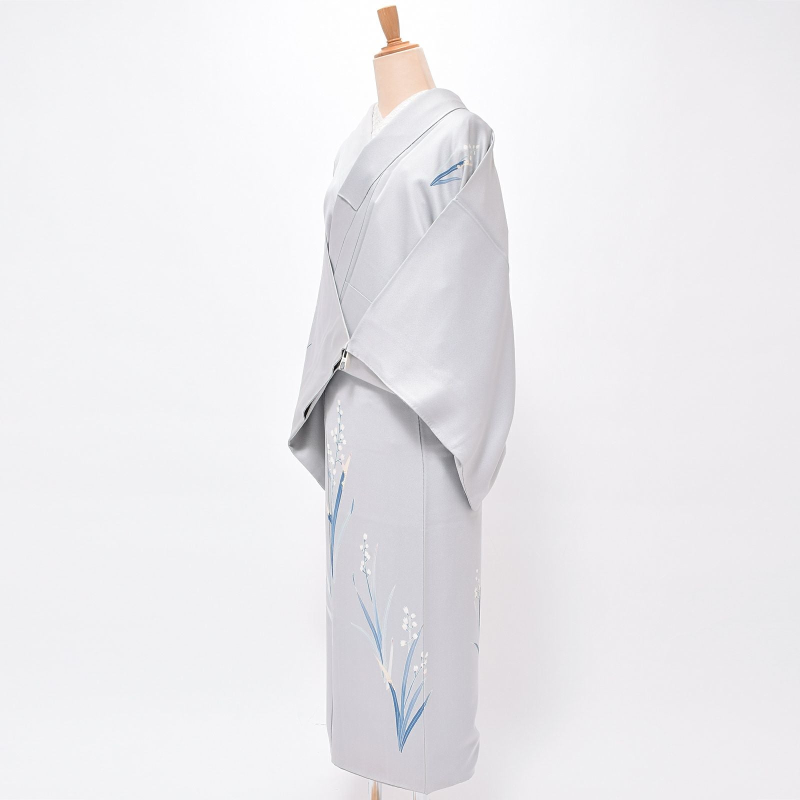 Prices down3】【中古品】仕立て上がり 訪問着 「アイスグレー 鈴蘭