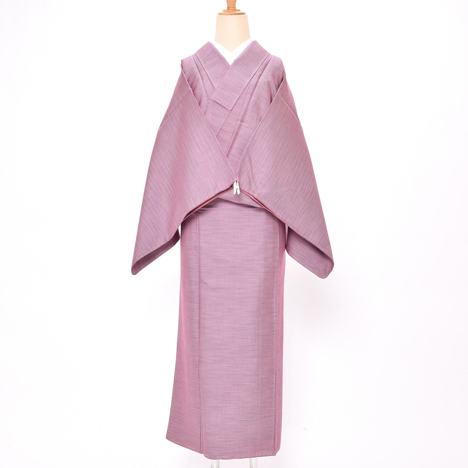 【中古品】仕立て上がり 袷着物 紬  紫  十字絣　袷 正絹