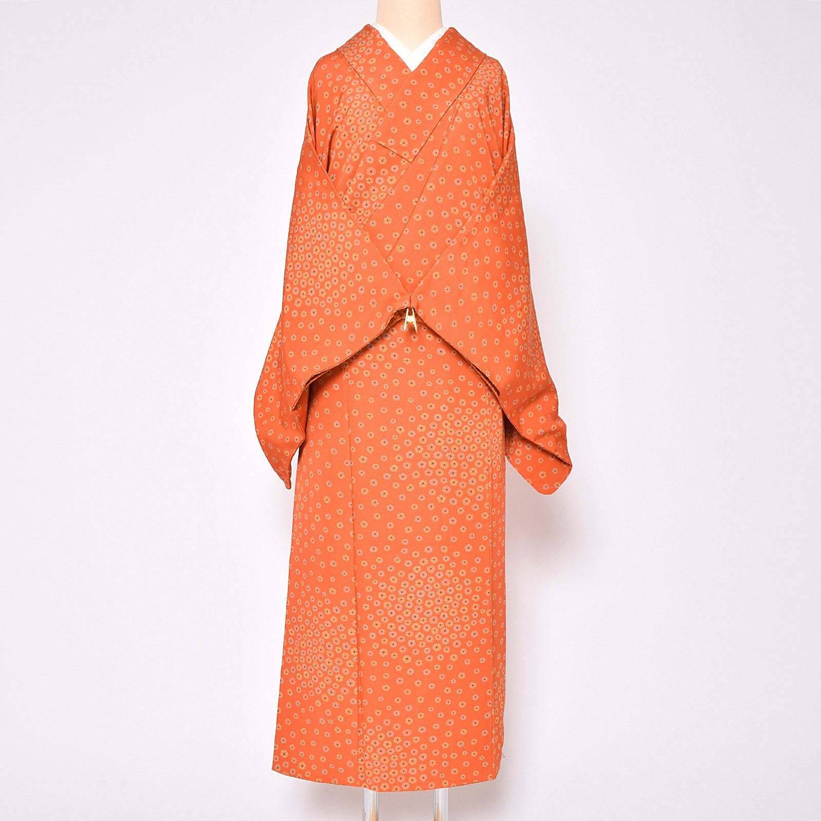 【中古品】仕立て上がり 袷着物 「朱色　変わり梅」 小紋 正絹