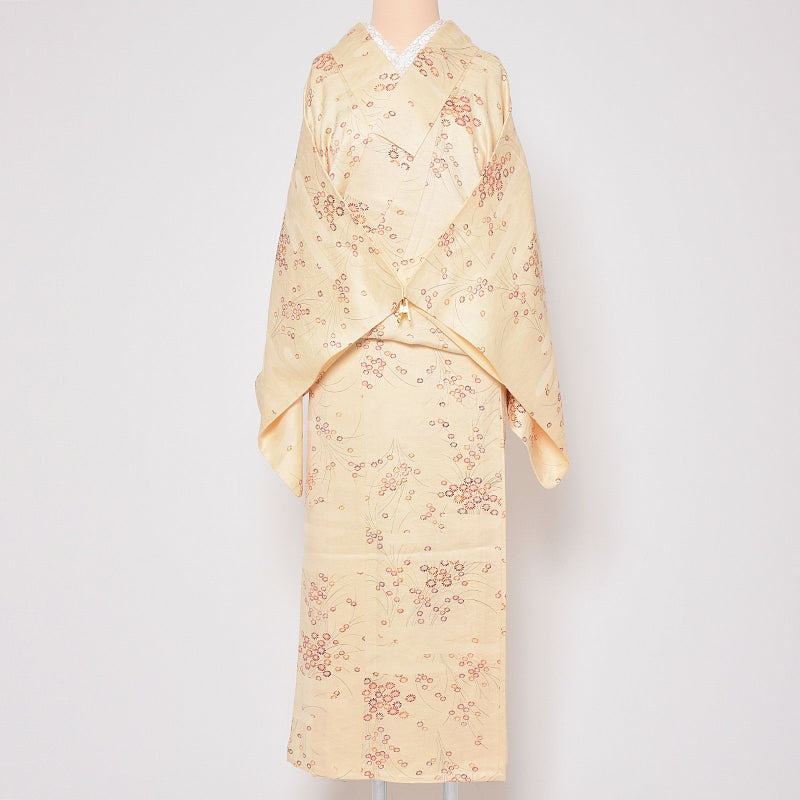 【中古品】仕立て上がり 単衣着物 「クリーム色　水面地紋に菊」 小紋 正絹