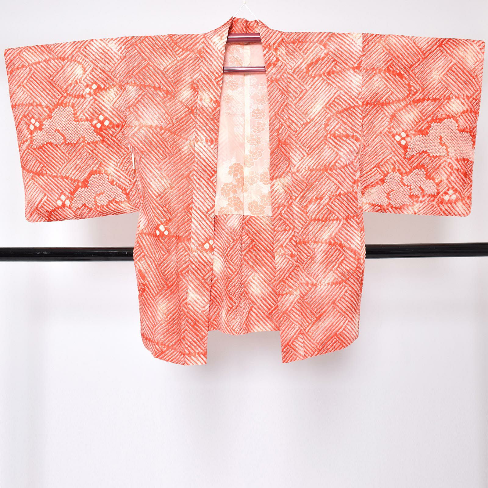 【美しい】絞り着物リメイク　ハーフコート　羽織　オレンジ　SM位 Prices down3】【中古品】羽織 「オレンジ 花」 正絹 総絞り 羽織り
