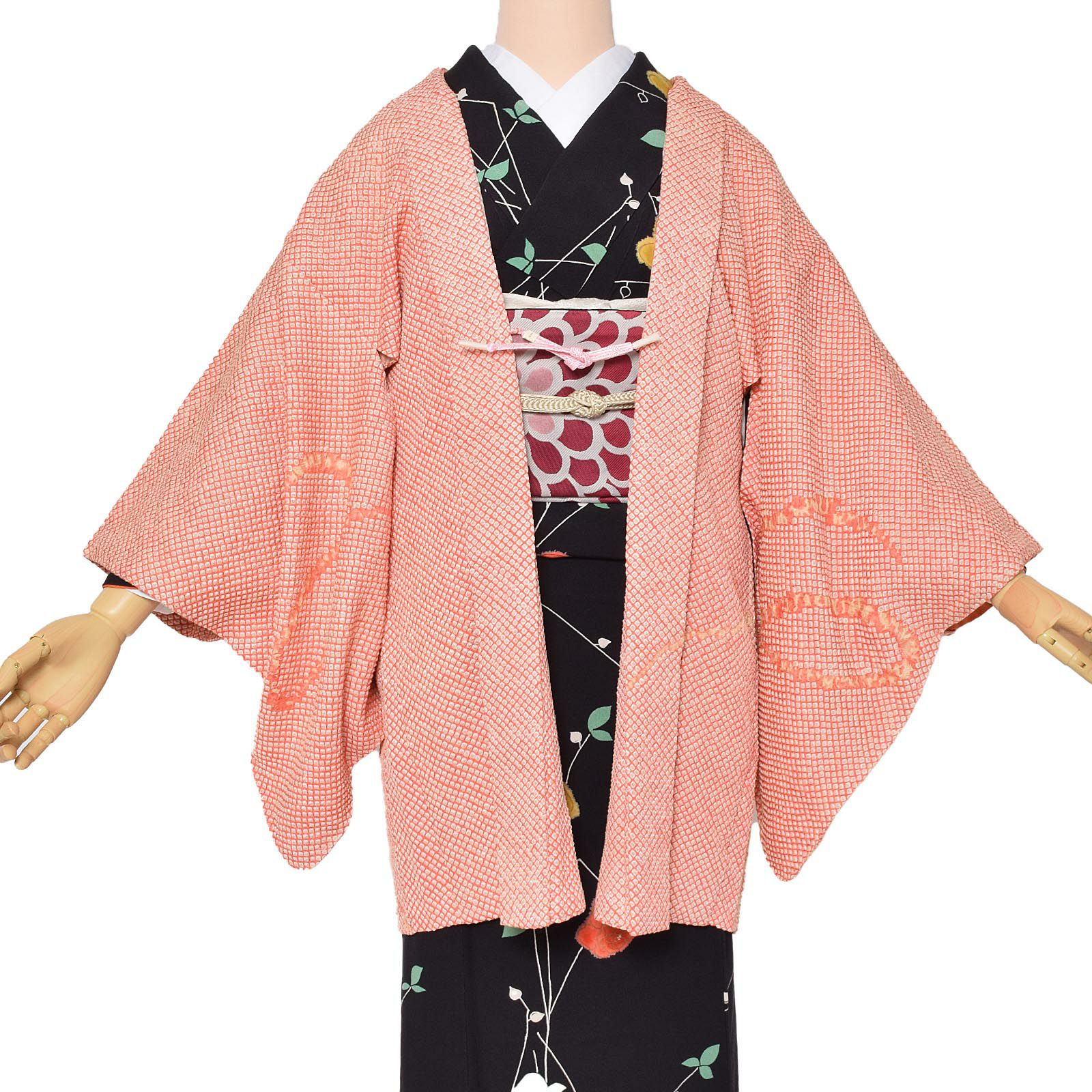 【中古】 羽織 絞り 正絹 サーモンピンク ホワイト 羽織紐つき お洒落 和装 呉服 和服 きもの レディース 女性 Prices down】【中古品】羽織 「サーモンピンク 旋風」 正絹 総絞り