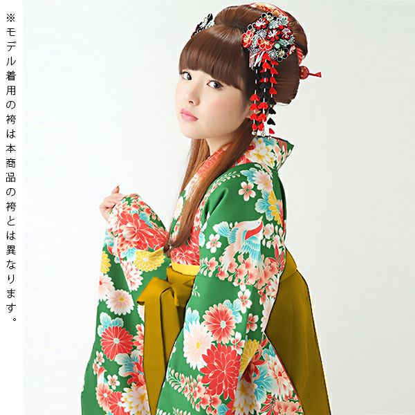 中古品】卒業式袴セット 「二尺袖：緑 菊と藤の花+袴：金茶×菊 刺繍