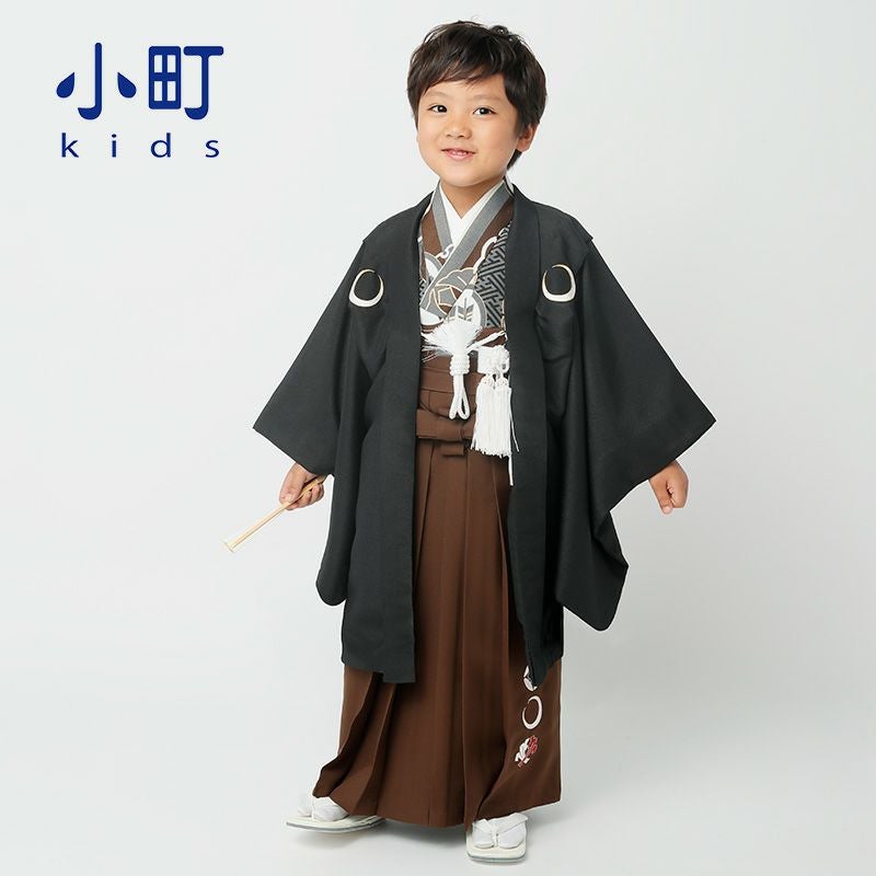 七五三 着物 3歳～5歳 ブランド羽織袴セット 小町kids 「黒月輪×茶刺繍