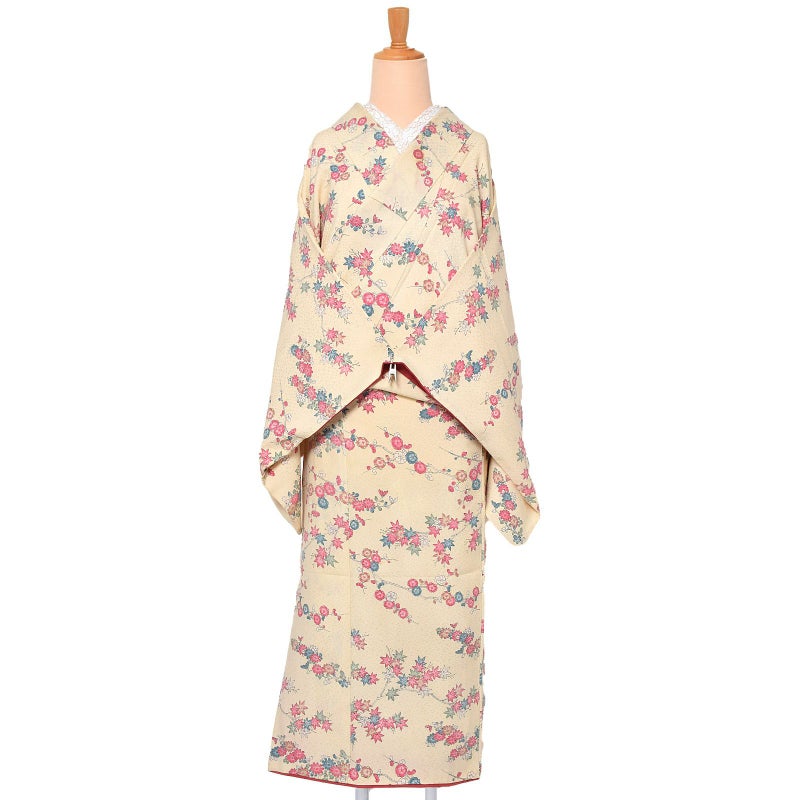 【中古品】仕立て上がり 袷着物 「クリーム　四季草花」 小紋 正絹