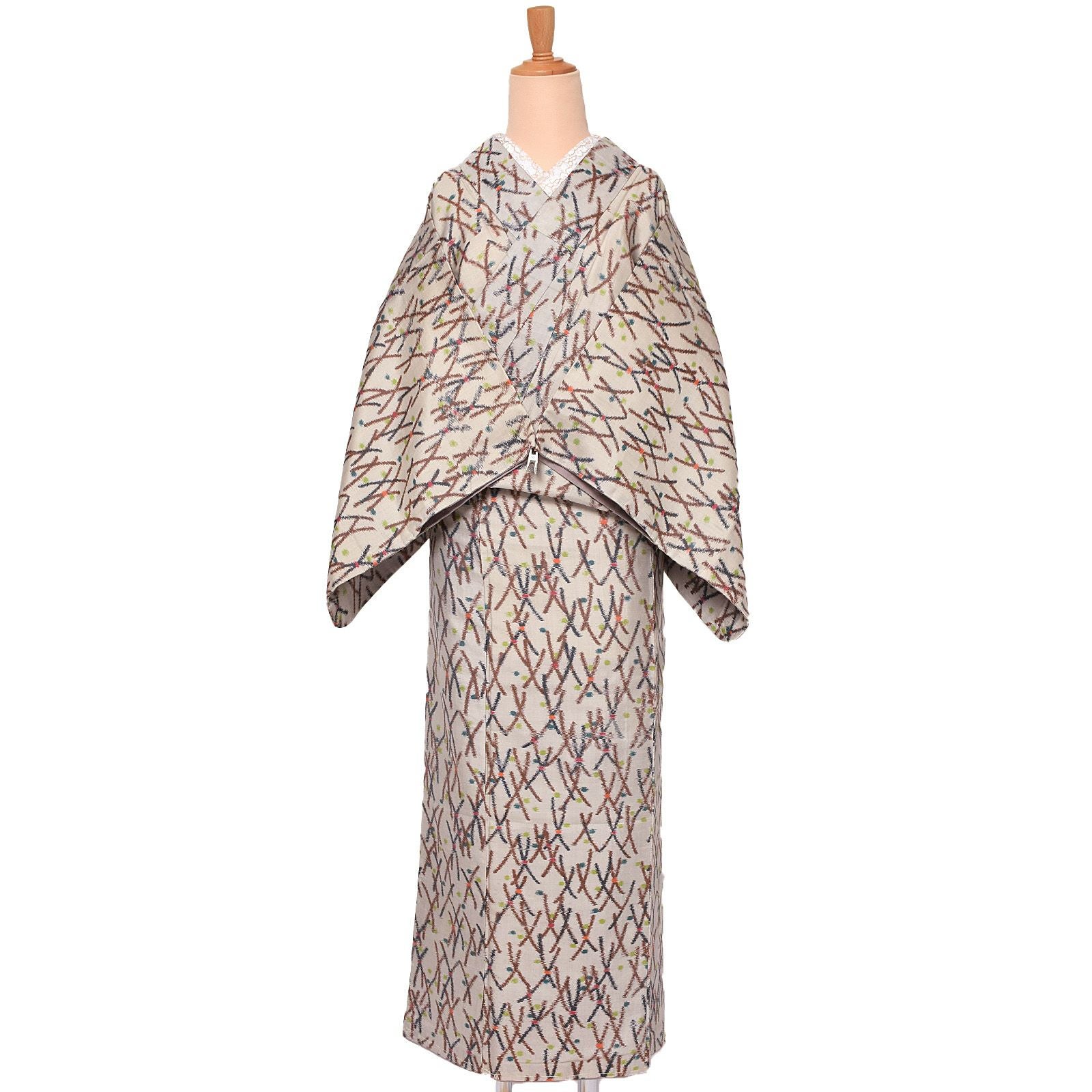 【中古品】仕立て上がり 袷着物 「グレー地に変わり柴垣」 小紋 正絹 銘仙