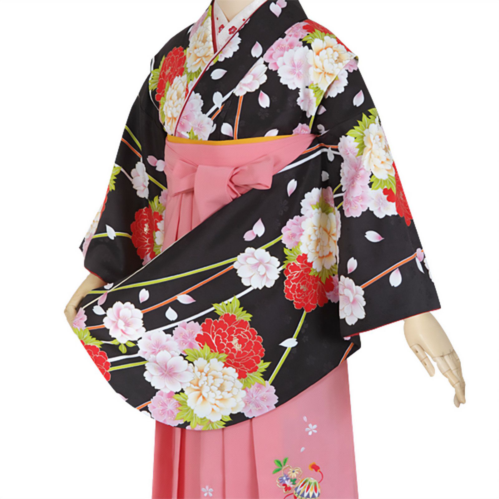 【中古品】ジュニア用 振袖単品 「黒　花くす玉」 仕立て上がり 着物 小振袖 二尺袖 袴に合わせて ショート丈 子ども 子供 キッズ ジュニア 女の子 卒業式 入学式 小学校 小学生 中学校 中学生 十三参り 十三詣り 貸衣装処分 レンタル処分品