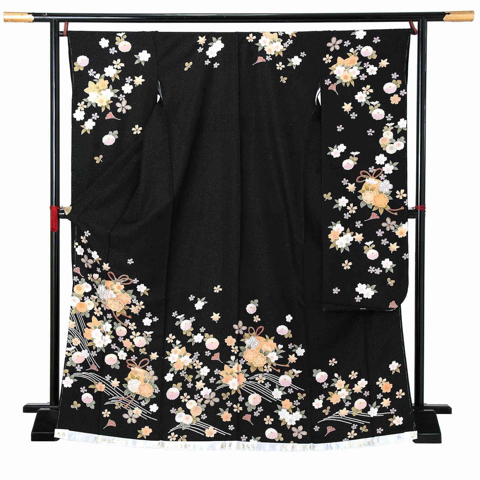 新古品】お仕立て上がり 振袖単品 「黒地 四季花文様」 振り袖 着物