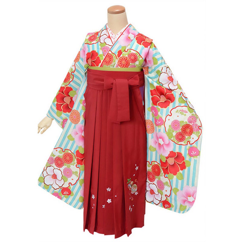 【中古品】ジュニア用 振袖単品「水色×クリーム色　椿菊雪輪」仕立て上がり 襦袢プレゼント 小振袖 着物 子ども 子供 キッズ ジュニア 女の子 卒業式 小学校 小学生 中学校 中学生 十三参り 十三詣り 1/2成人式 ハーフ成人式 貸衣装処分 レンタル処分品