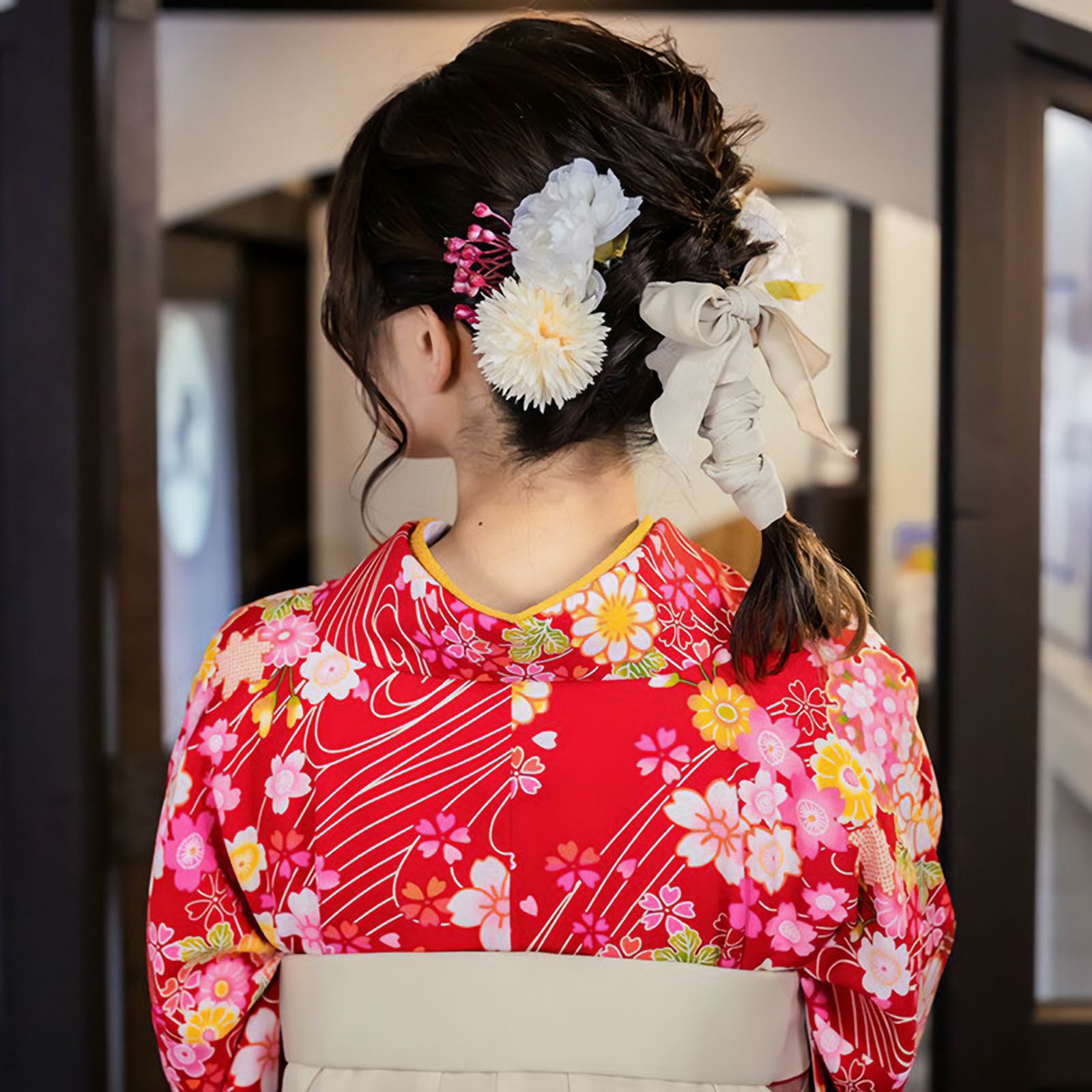 中古品】二尺袖 単品「赤 桜 友禅調糸目の風」貸衣装処分 レンタル処分
