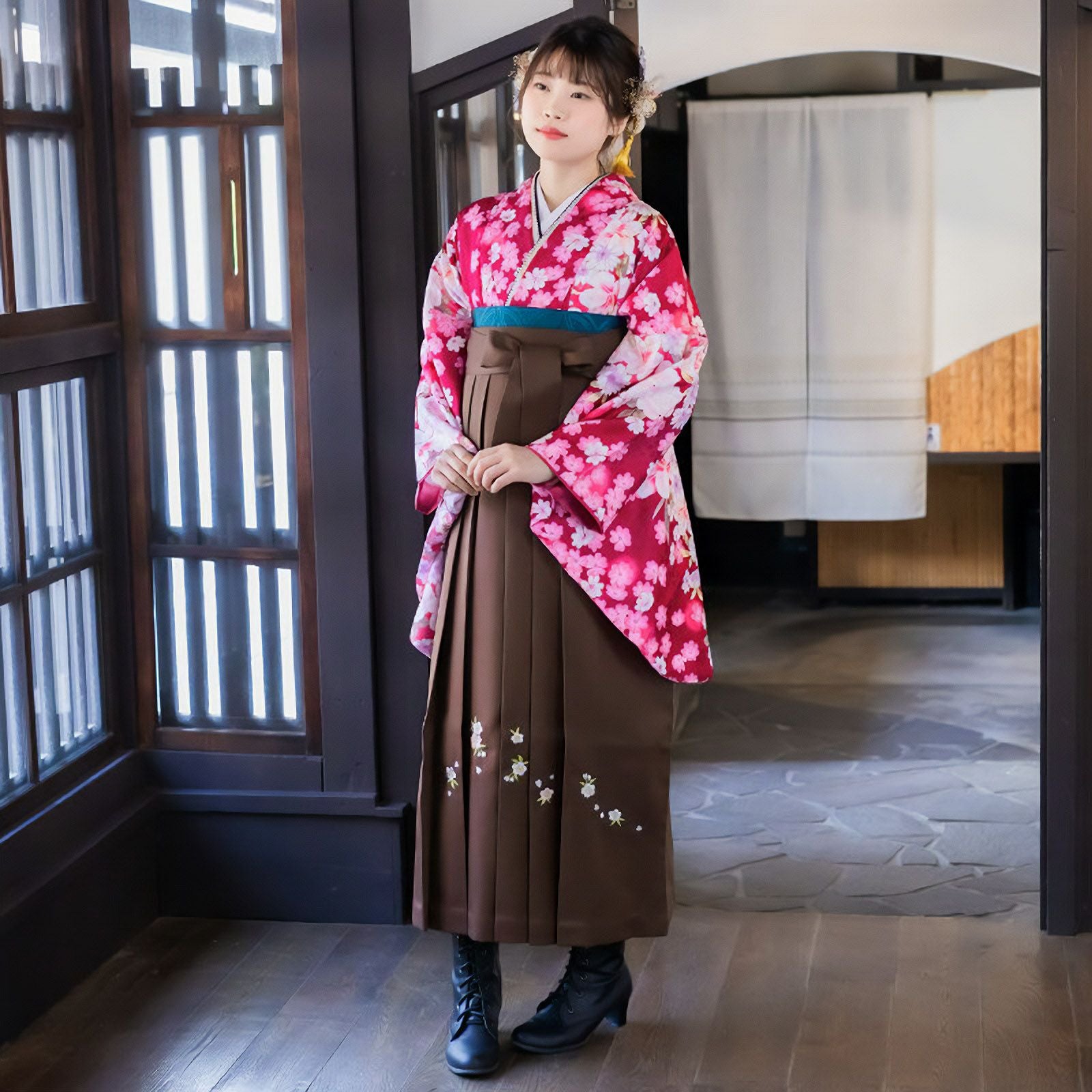 【中古品】二尺袖 単品「ワイン　コスモス白百合」貸衣装処分 レンタル処分品 卒業式