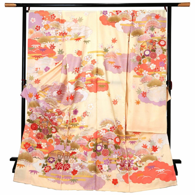 未仕立て 振袖 単品「たまご色　雲に花紋、雪輪に御所車」日本製 仮絵羽 振り袖 正絹 着物 レディース 成人式 結婚式 結納 パーティー 晴れ着