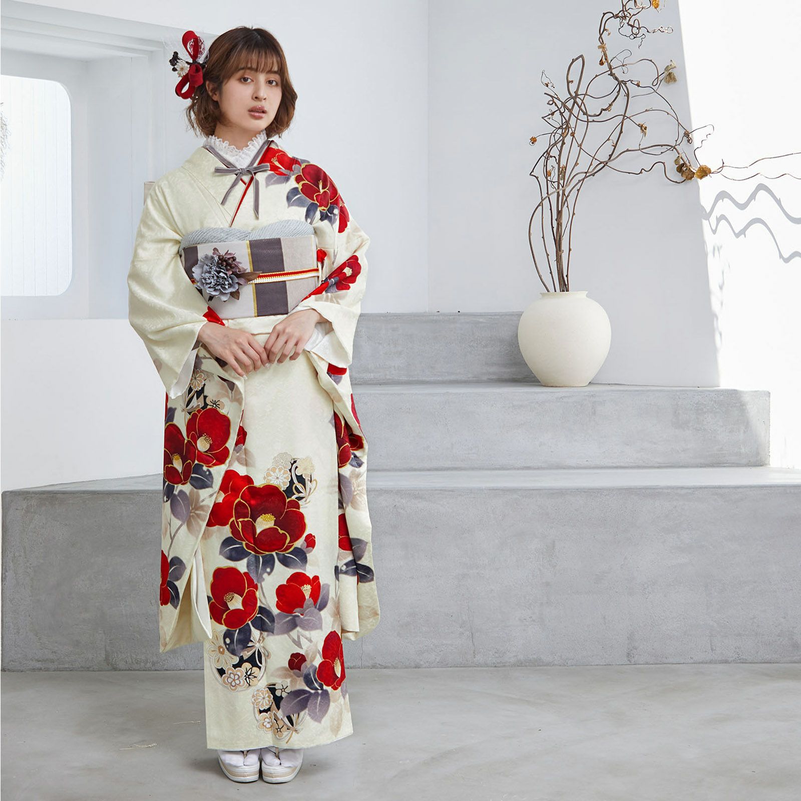 未仕立て 振袖 22点セット「Vサンク クリーム 椿に花丸文」仮絵羽
