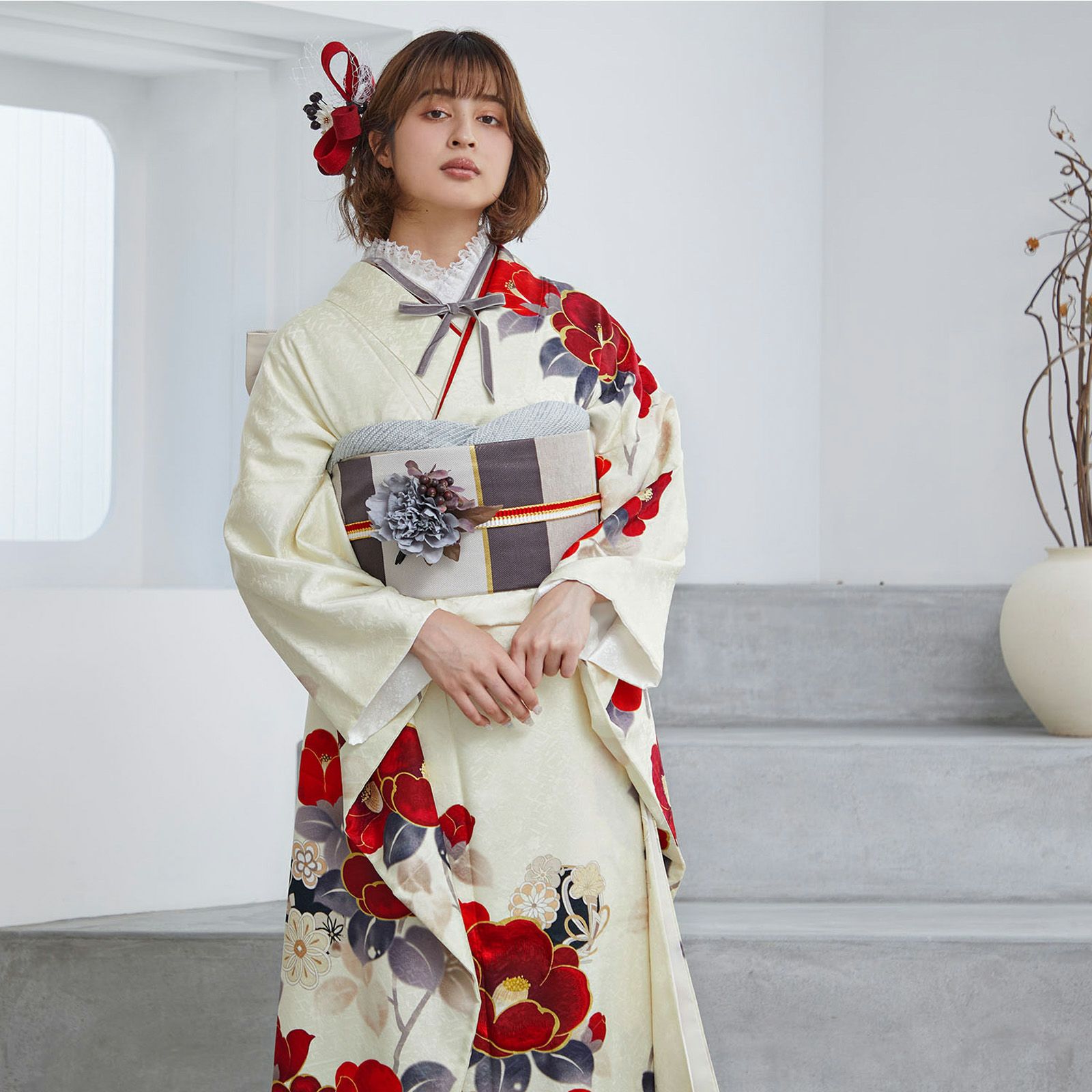 未仕立て 振袖 22点セット「Vサンク クリーム 椿に花丸文」仮絵羽