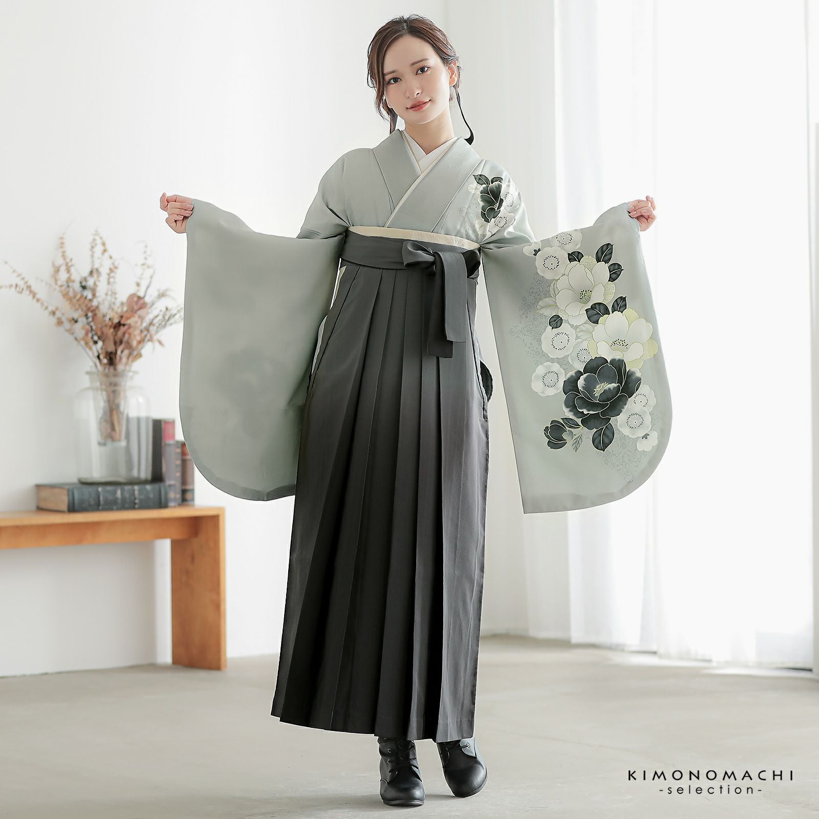 袴 セット 卒業式 女性 4点セット「二尺袖：グレー 椿に梅＋袴：黒色