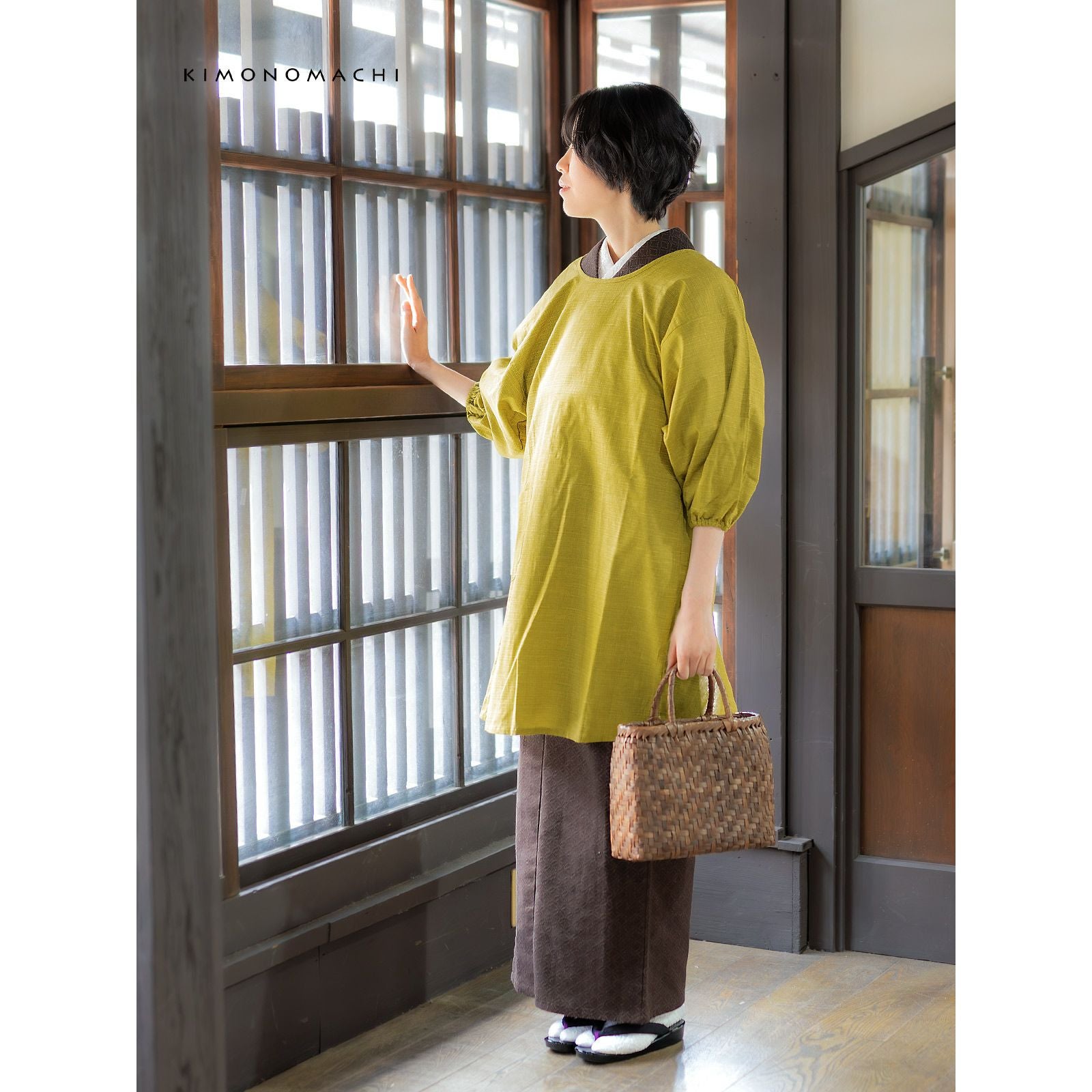 母の日150円OFFCOUPON5/21迄)ロング丈 割烹着「うぐいす色 紬調」実用