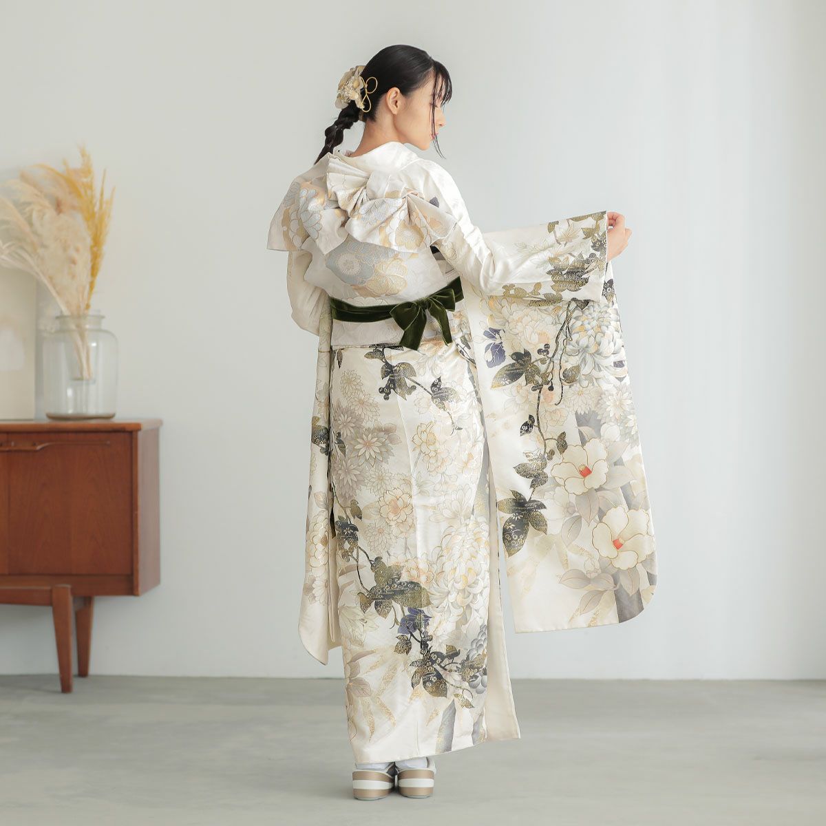 273)着物　振袖　正絹　身丈156cm 美品 正絹振袖レンタル】 80027 朱赤地光琳鶴に梅正絹振袖袋帯セット