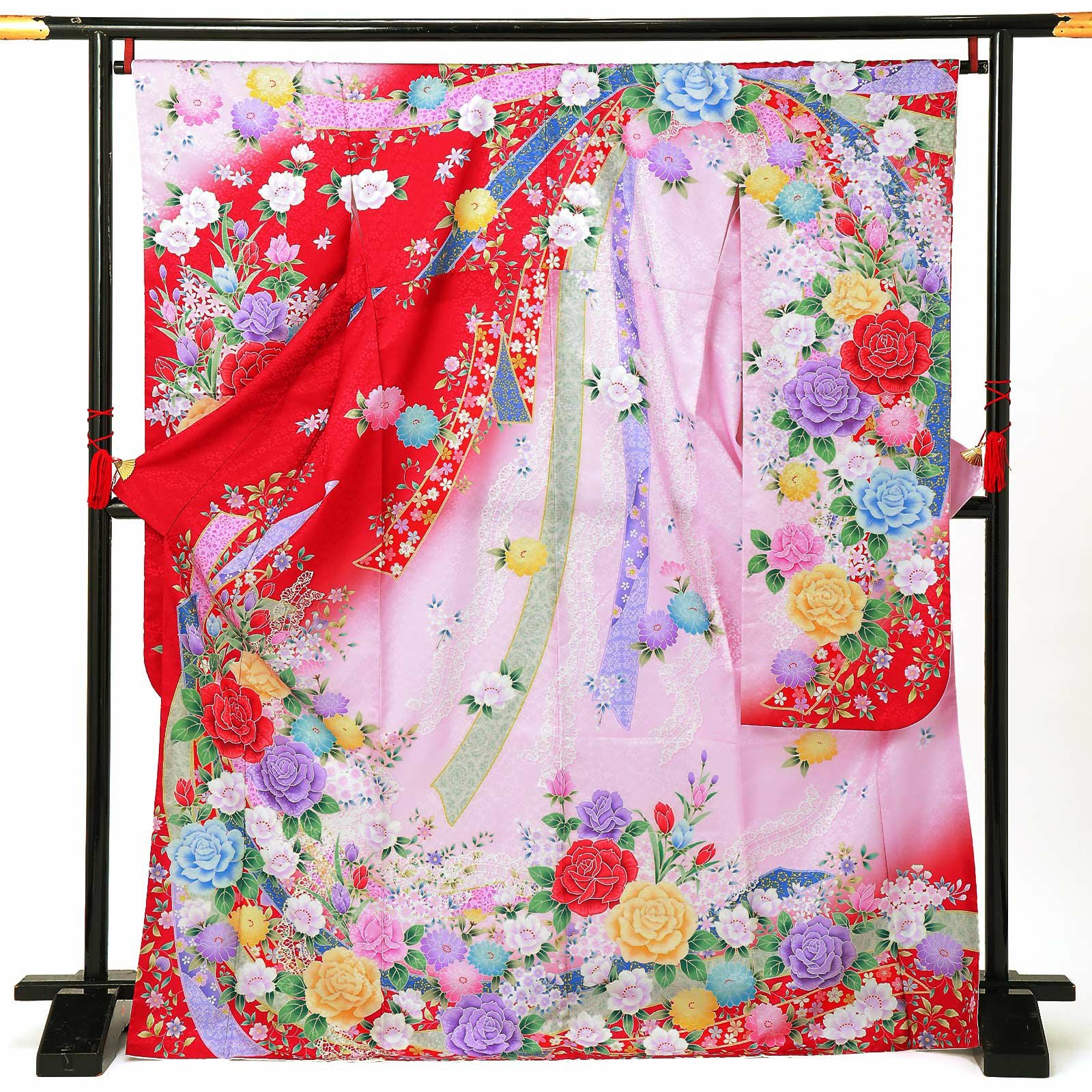 【中古品】仕立て上がり 振袖「小桜地模様　束ね熨斗にレース バラ チューリップ 菊　深緋色地に桜色ぼかし」貸衣装処分 レンタル処分品 成人式