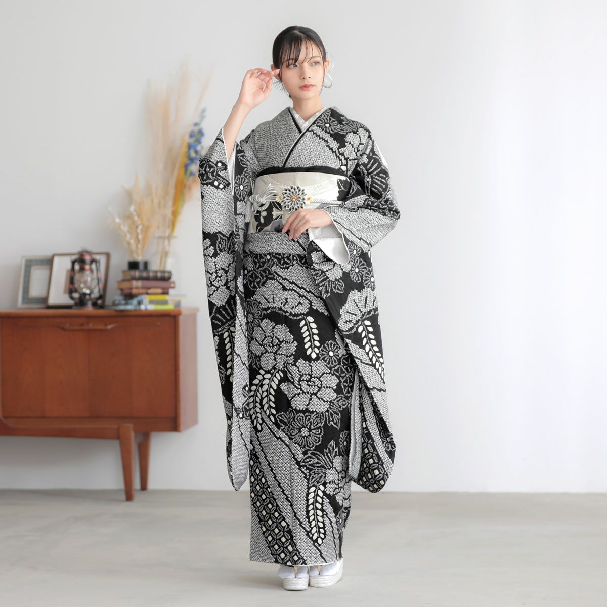 卒業式応援Point10倍 3/5迄)未仕立て 振袖 22点セット「総絞り 黒 牡丹