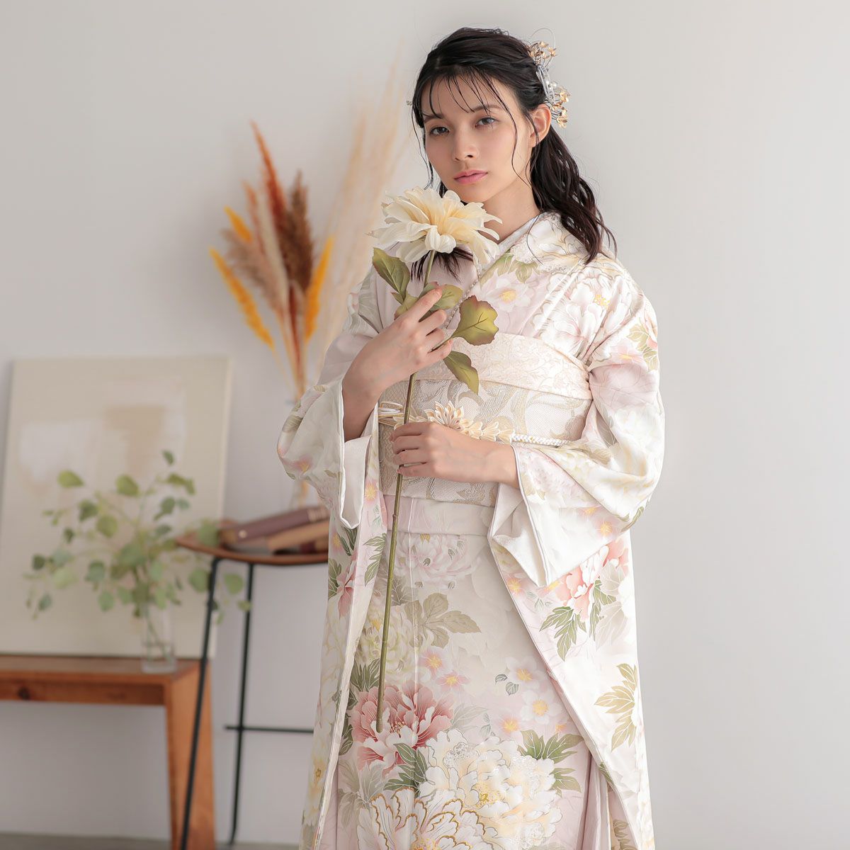 振袖 正絹 着物 単品 仕立て上がり 牡丹 菊 刺繍 クリーム NO36678 振袖 正絹 着物 単品 仕立て上がり 牡丹 菊 刺繍 クリーム NO36678