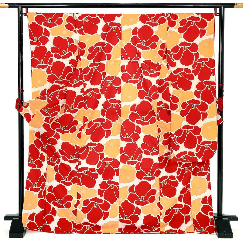 【中古品】仕立て上がり 振袖「椿尽くし 生成り色 赤 オレンジ」貸衣装処分 レンタル処分品 成人式