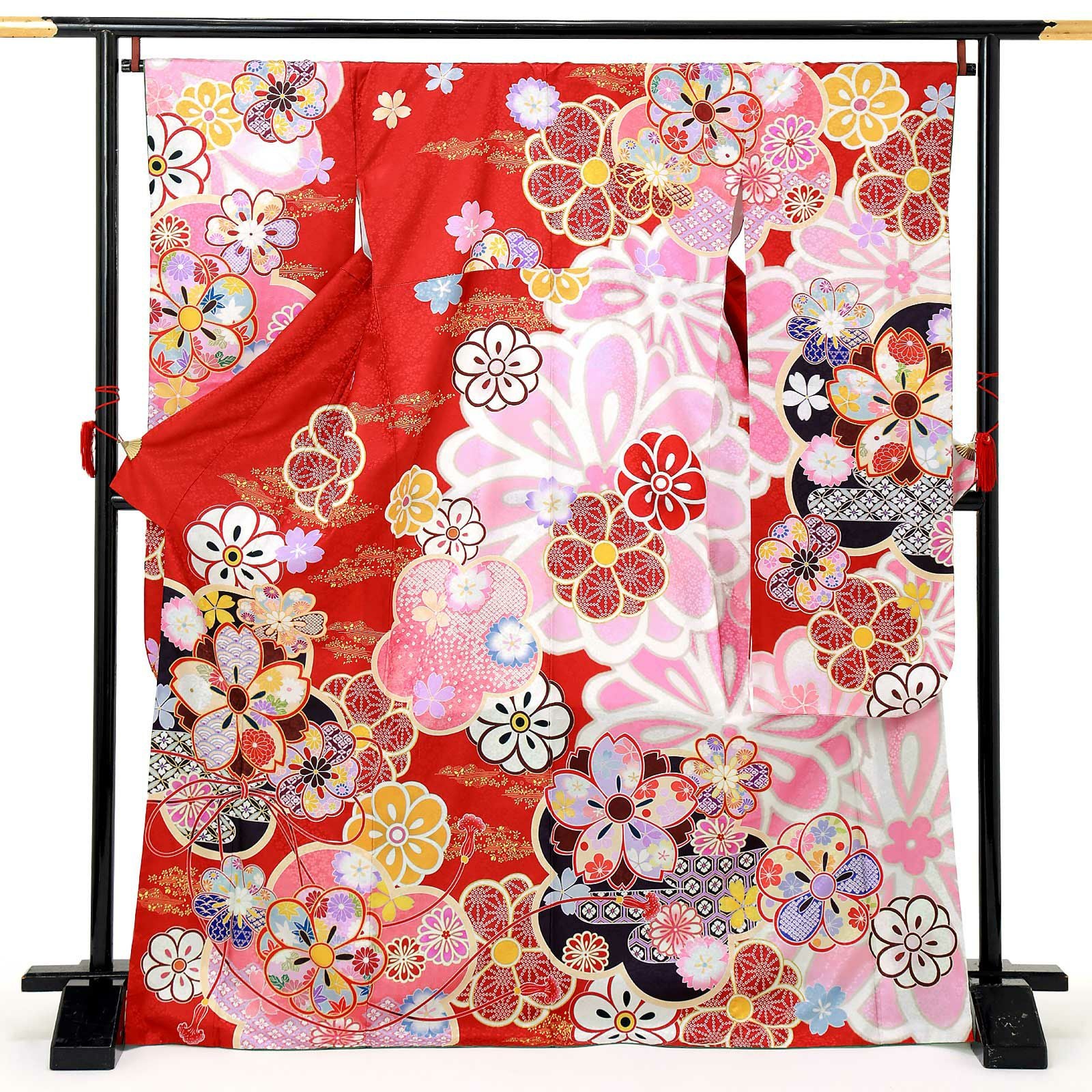 【中古品】仕立て上がり 振袖「小桜地模様 桜吹雪 黒 赤」貸衣装処分 レンタル処分品 成人式【メール便不可】ss2503fml10