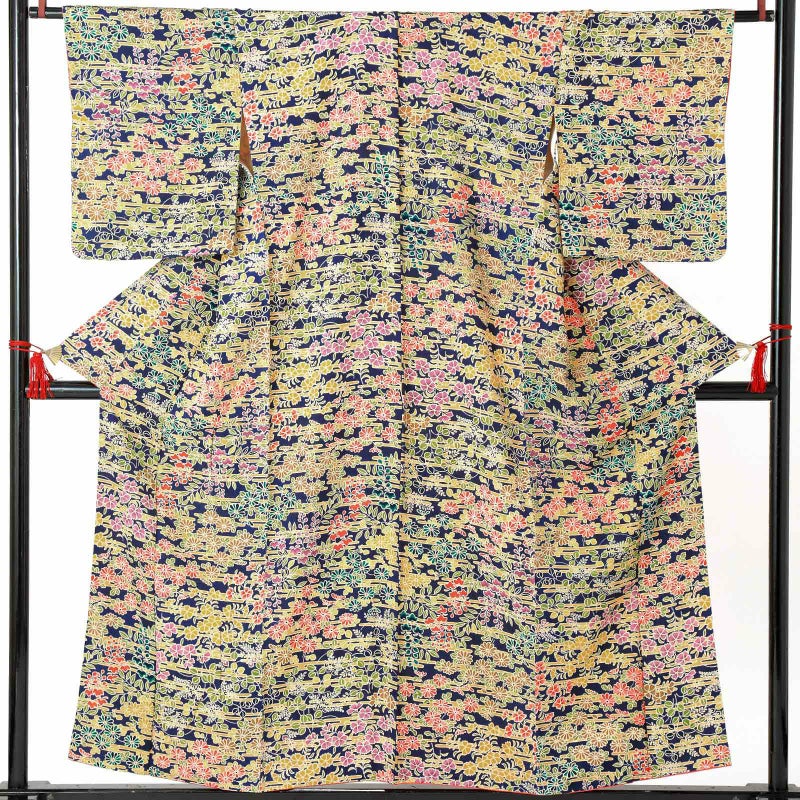 【中古品】仕立て上がり 袷着物「エ霞と秋草文 紺」小紋【メール便不可】ss2503fml10