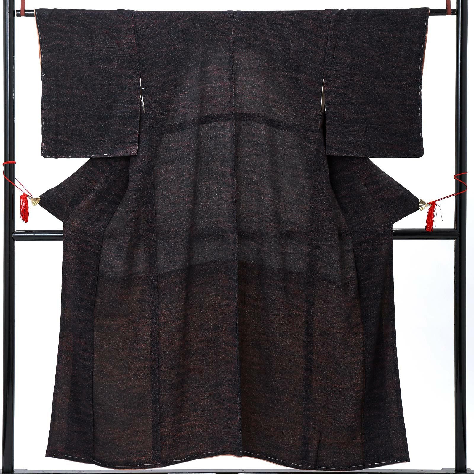 【中古品】仕立て上がり 袷着物「縮緬 流水文 黒」小紋【メール便不可】ss2503fml10