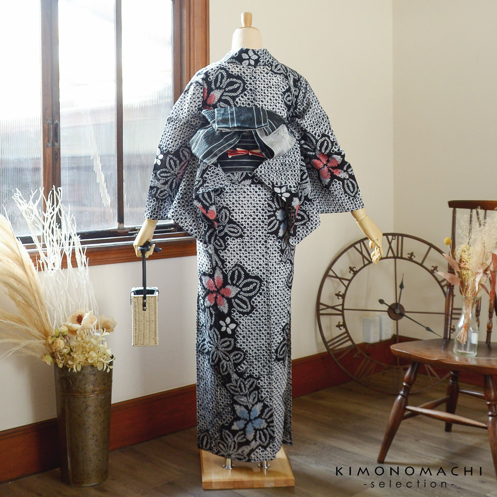 お仕立て上がり絞り浴衣単品 花しぼり「古都三浦 黒地、赤×青」有松