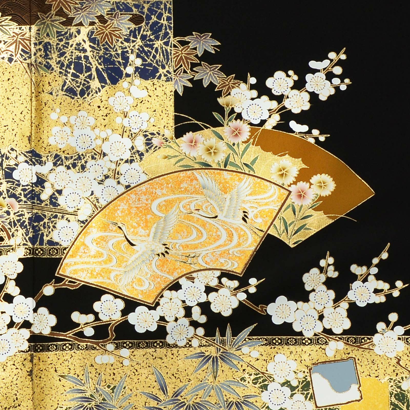 ＡＡお仕立て上がり正絹留袖　黒地に花、鶴模様　金糸金彩加工等　染め抜き紋五つ紋 000000030365-01.jpg?size=m&w=