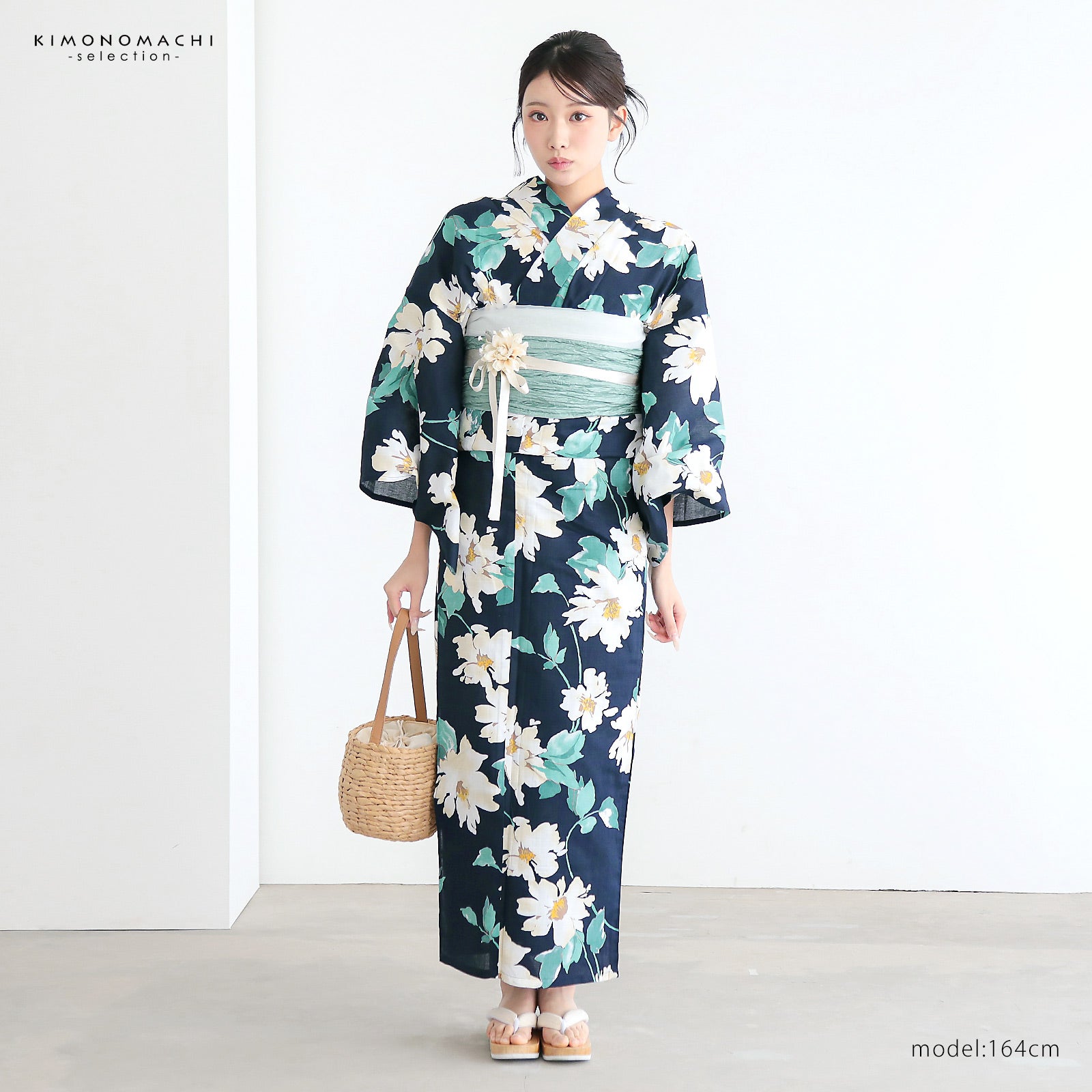 浴衣 レディース 女性浴衣 単品「スイートリリー：紺 クリームフラワー